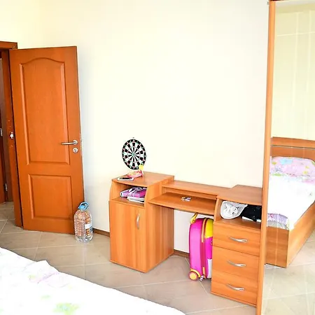 Apartment Amadeus 3 One-bedroom Eh *